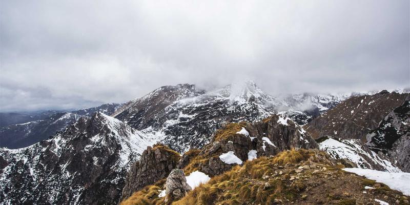 YP自行车长途骑行全攻略：从路线规划到运动配件准备的完整方案